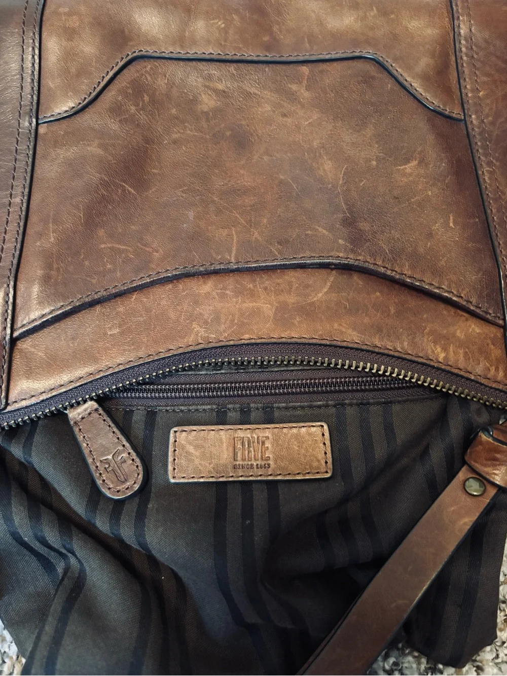 Frye Melissa Zip Crossbody Bag - Picture 7 of 11